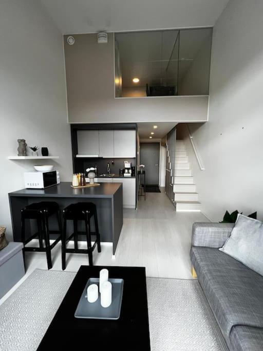 Cozy Penthouse Loft - Near The Airport Apartamento Vantaa Exterior foto