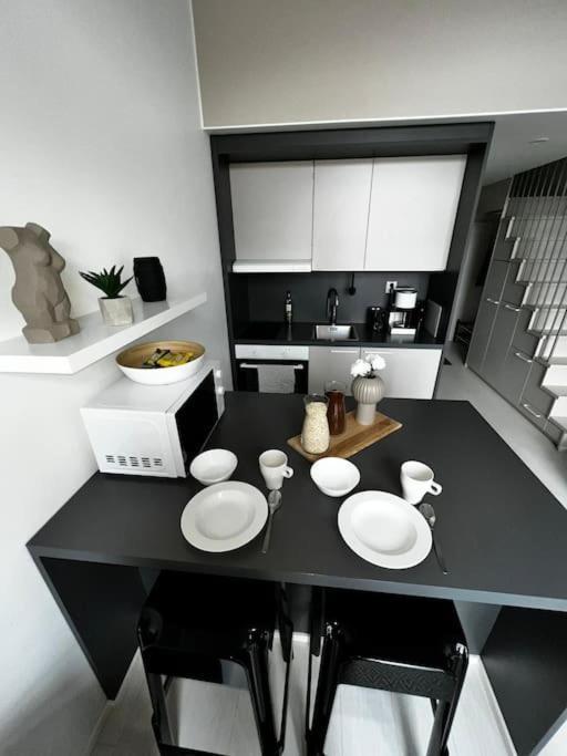 Cozy Penthouse Loft - Near The Airport Apartamento Vantaa Exterior foto